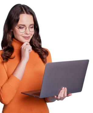 Mulher Visualizando o notebook